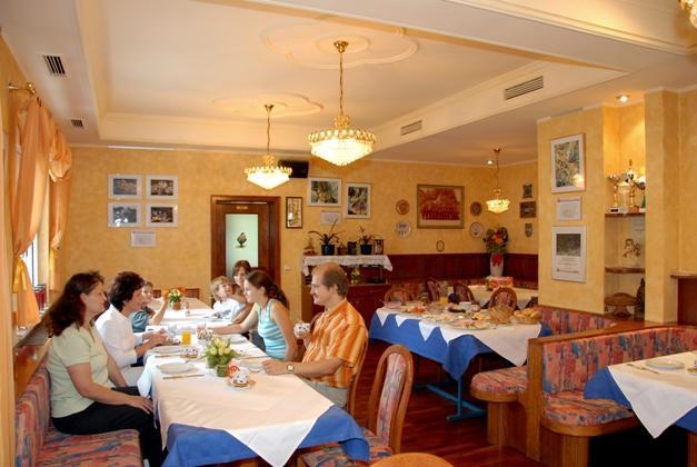 Hotel Bergkristall Schwarzenberg am Bohmerwald Buitenkant foto